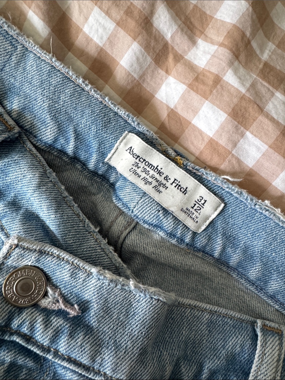 Abercrombie & Fitch Light Wash High-Rise Women’s Jeans
